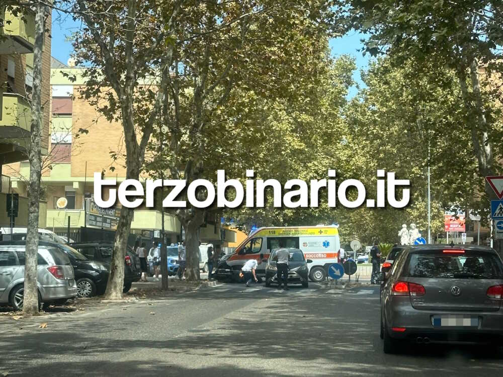 incidente viale baccelli civitavecchia municipale polizia incidente viale baccelli civitavecchia municipale polizia
