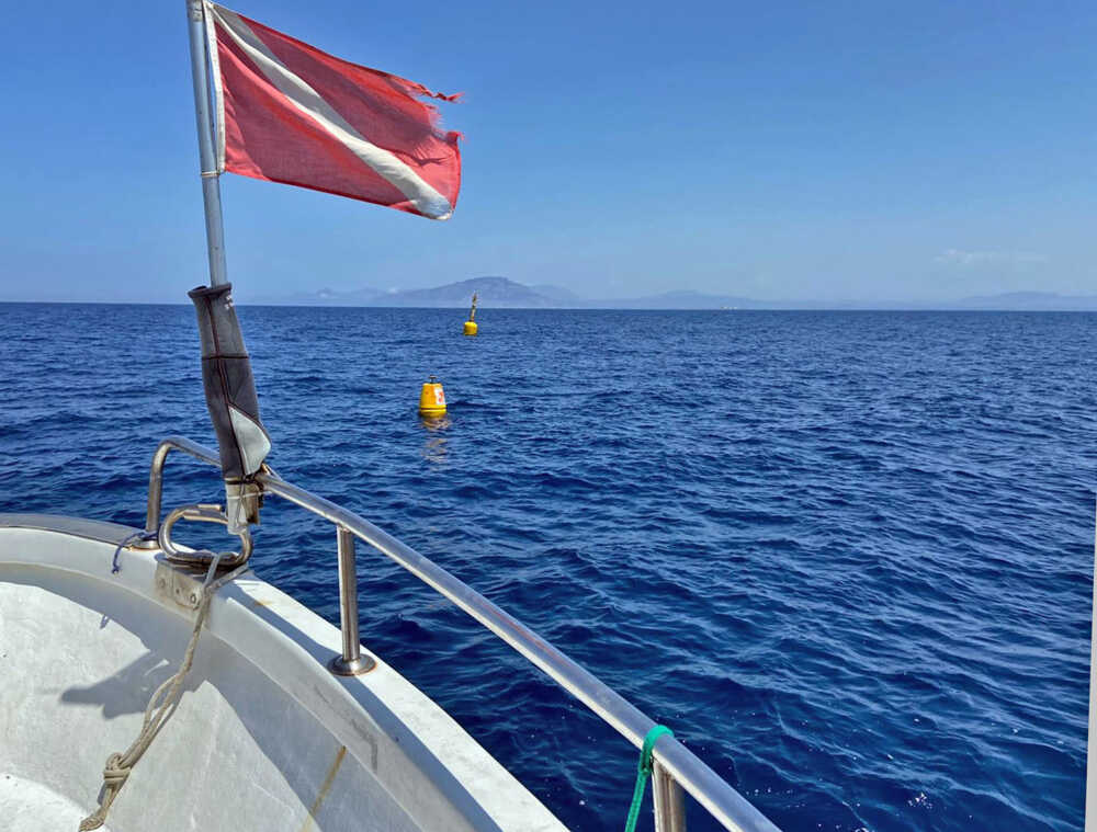 interdizione mare boe boa specchio acqua interdetto