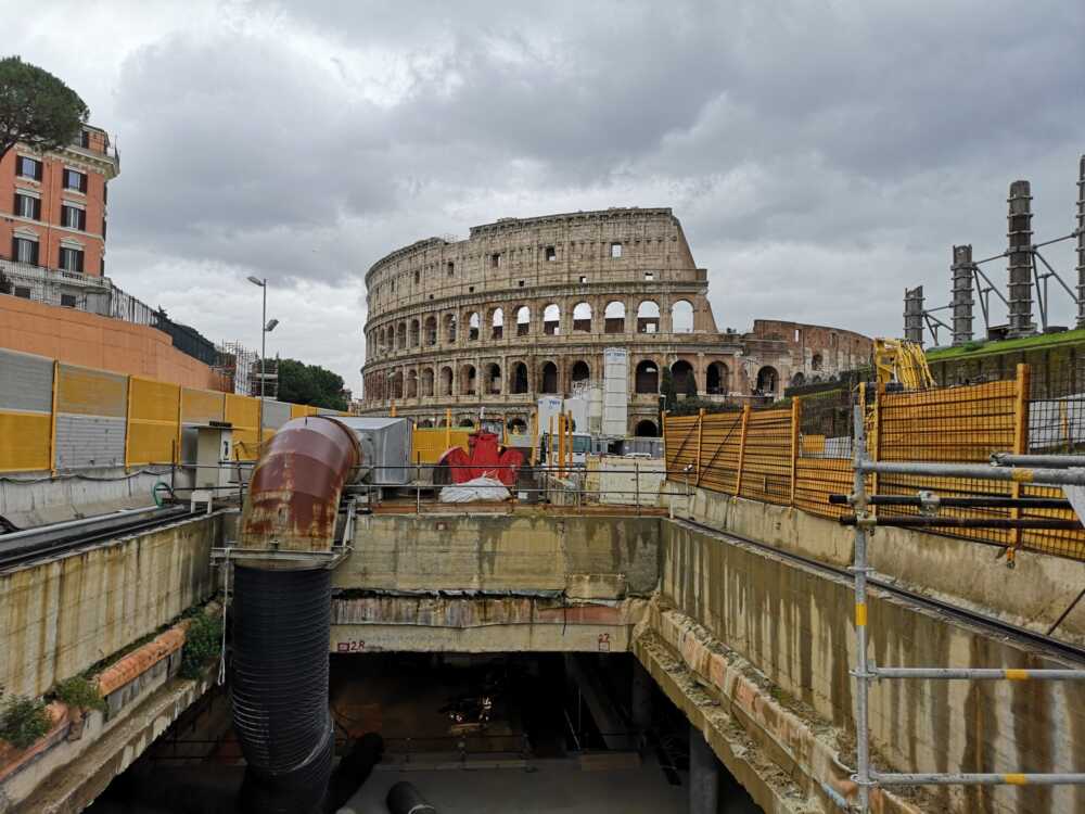 metro c colosseo lavori cantiere