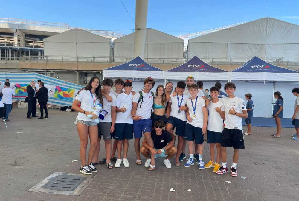 Campionati windsurf, un titolo italiano IQ Foil e un doppio podio Techno 293 per i giovani della Lni Civitavecchia