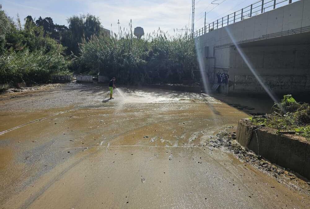 Civitavecchia sott’acqua, Csp ripulisce il sottopasso di Fiumaretta