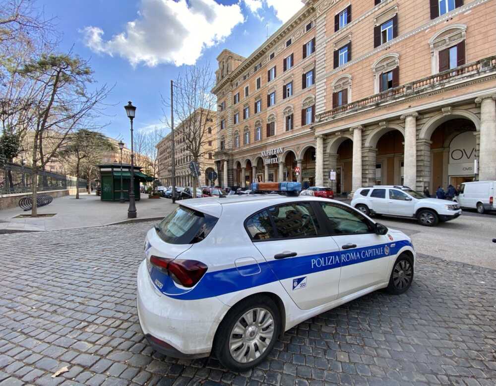 P.zza Vittorio Polizia Locale municipale roma capitale