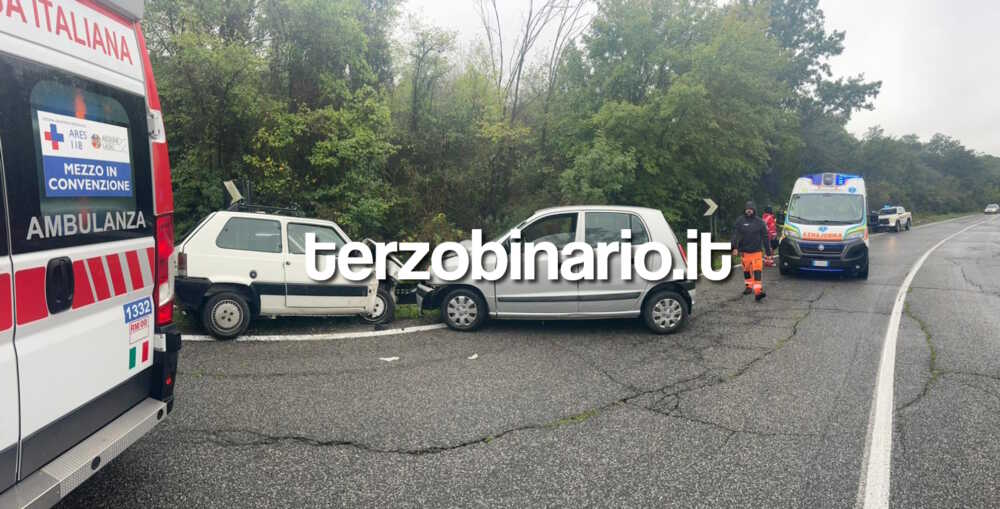 incidente braccianese claudia croce rossa cri santa severa auto frontale 11 incidente braccianese claudia croce rossa cri santa severa auto frontale 11