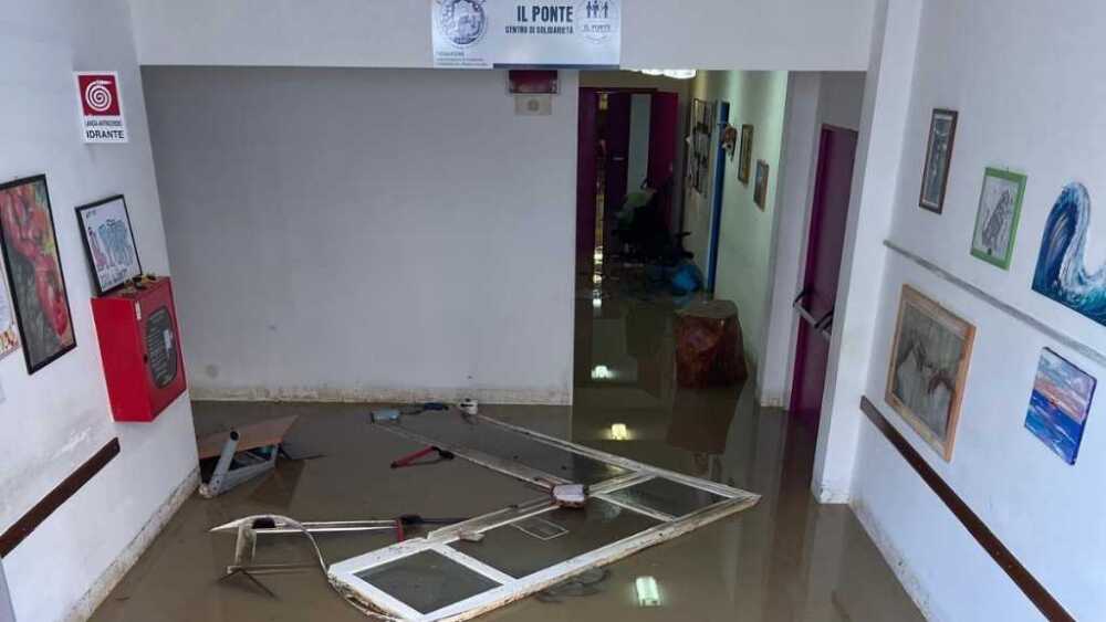 sede il ponte allagato