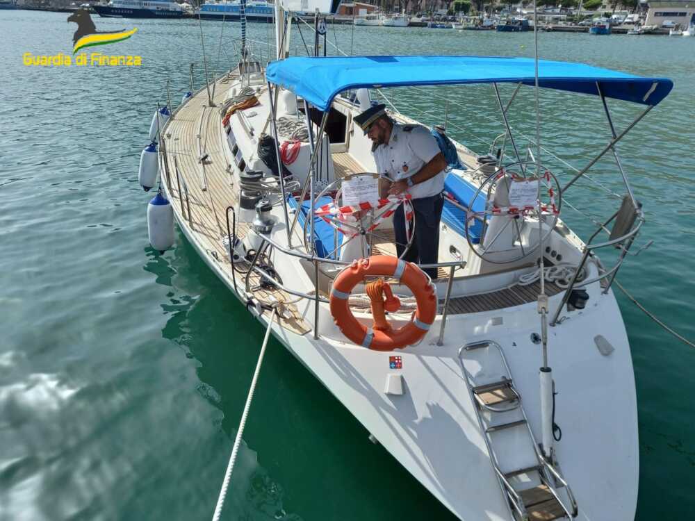 sequestro finanza barca a vela