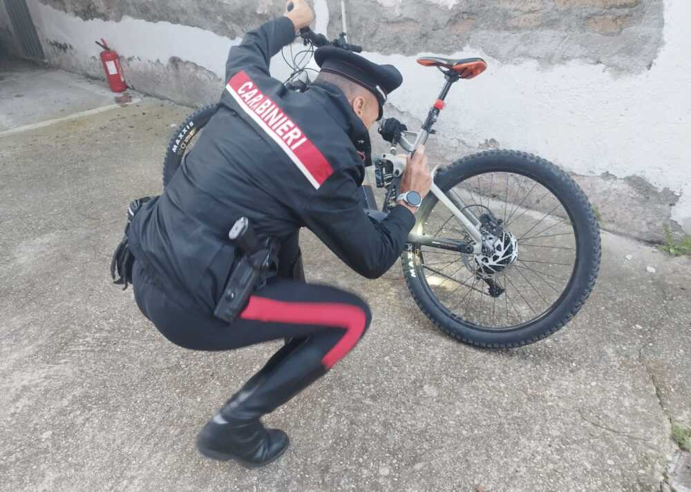 civitavecchia carabinieri bici elettrica