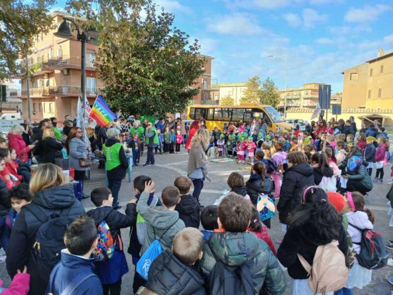 festa albero 24 scuolambiente cerveteri (2)