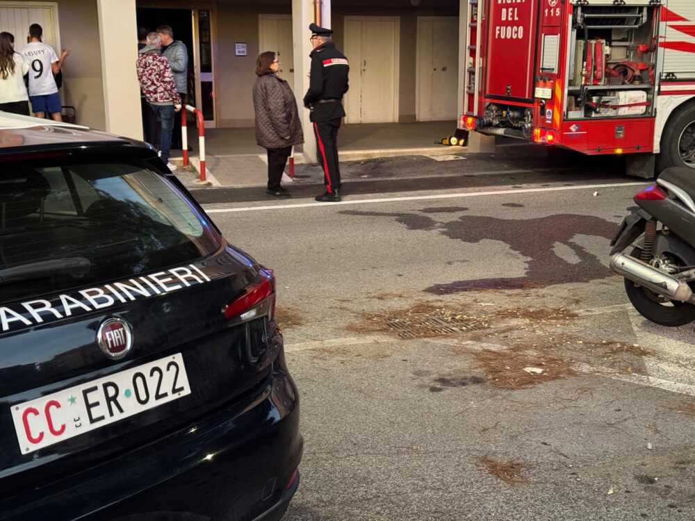 incidente lavoro operaio campo oro civitavecchia vvf vigili fuoco carabinieri