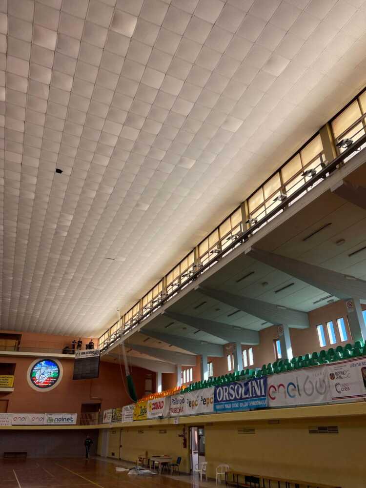 luci palasport civitavecchia palazzetto (1)