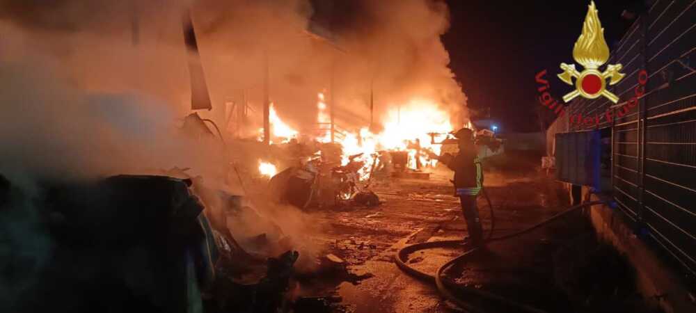 vvf vigili fuoco pompieri incendio tor cervara 3 vvf vigili fuoco pompieri incendio tor cervara 3