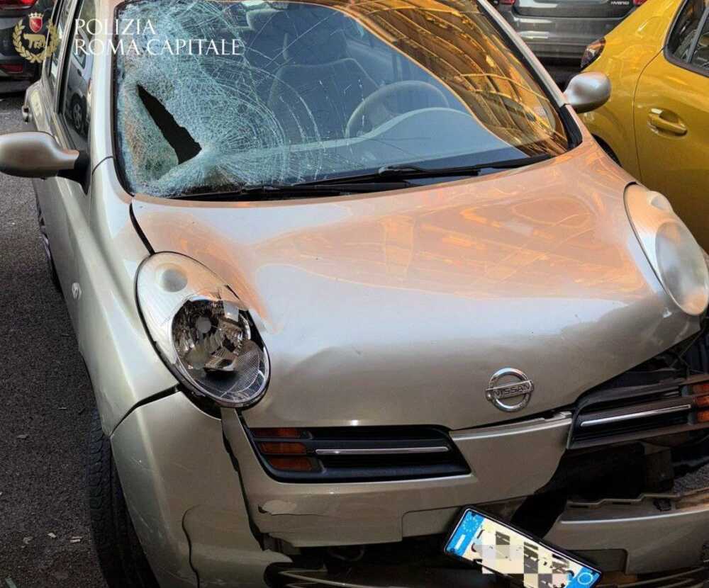 Auto sequestrata municipale roma capitale investimento via tiburtina Auto sequestrata municipale roma capitale investimento via tiburtina