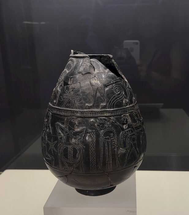 olpe_in_bucchero medea bruxelles cerveteri 1