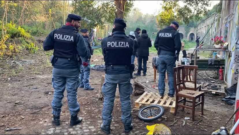 sgombero rave polizia sgombero rave polizia
