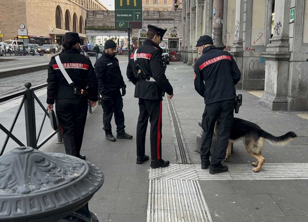 PIAZZA dante cinofili Carabinieri (4)