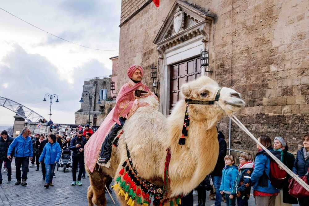 Presepe vivente di Tarquinia, corteo dei Re Magi (4) Presepe vivente di Tarquinia, corteo dei Re Magi (4)