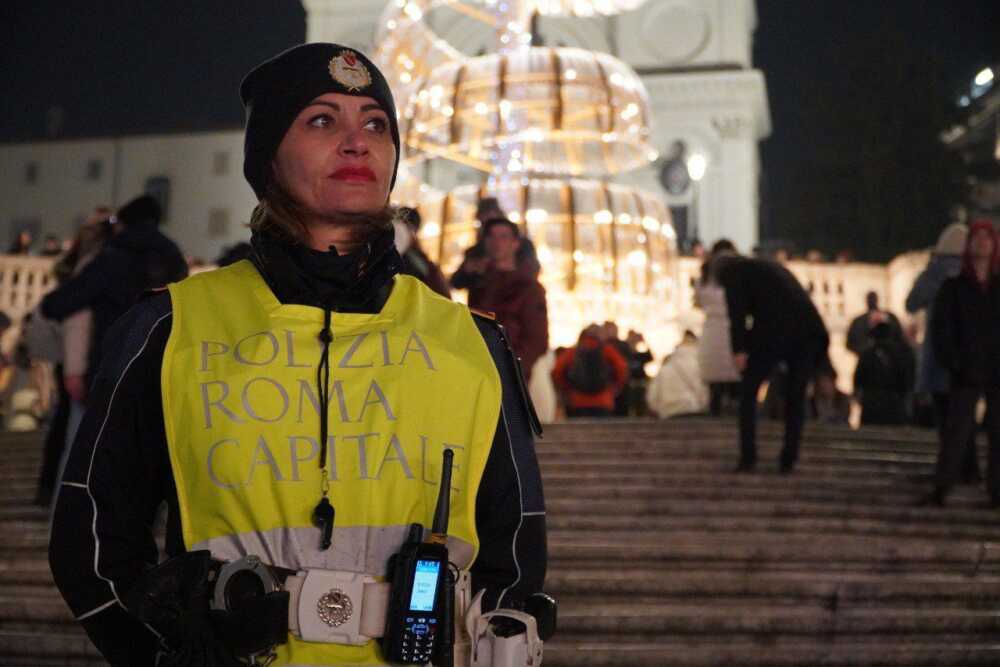 municipale roma capitale trinità monti natale luminarie municipale roma capitale trinità monti natale luminarie