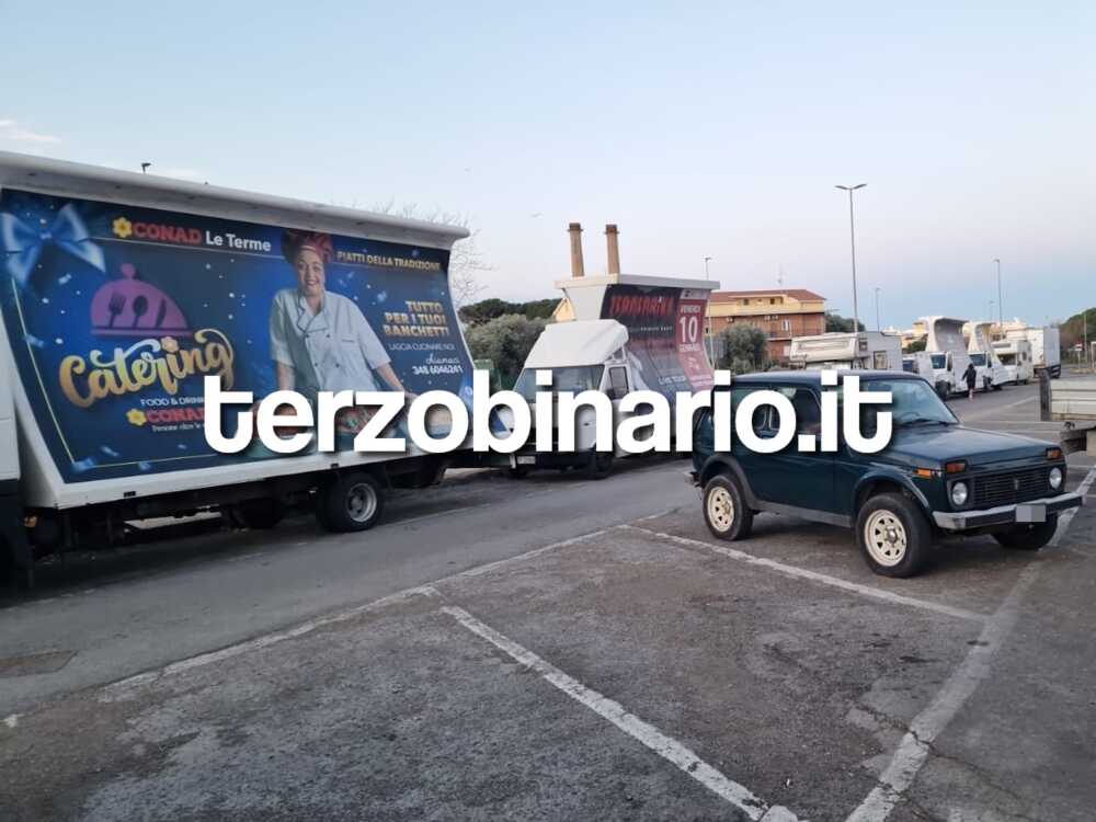 parcheggio tribunale camion vela camper civitavecchia 1