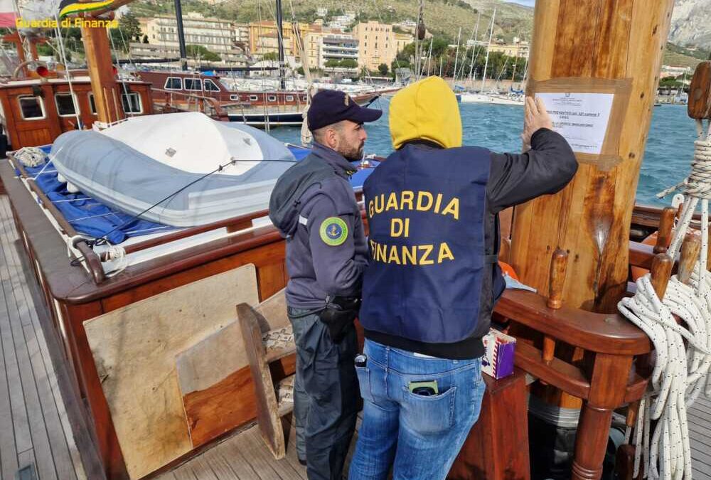 Il Roan di Civitavecchia sequestra un veliero di pregio a Formia