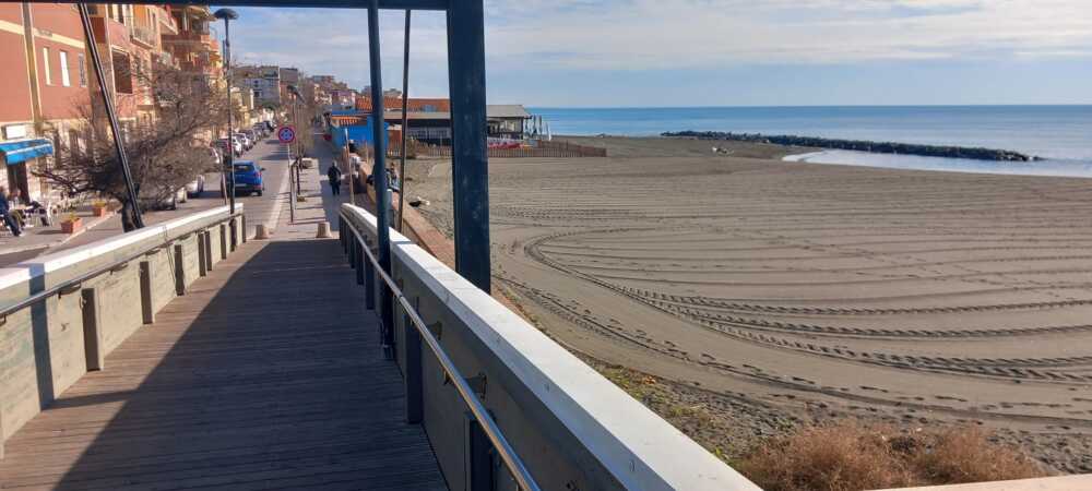 spiaggia ladispoli ponte bikila spiaggia ladispoli ponte bikila