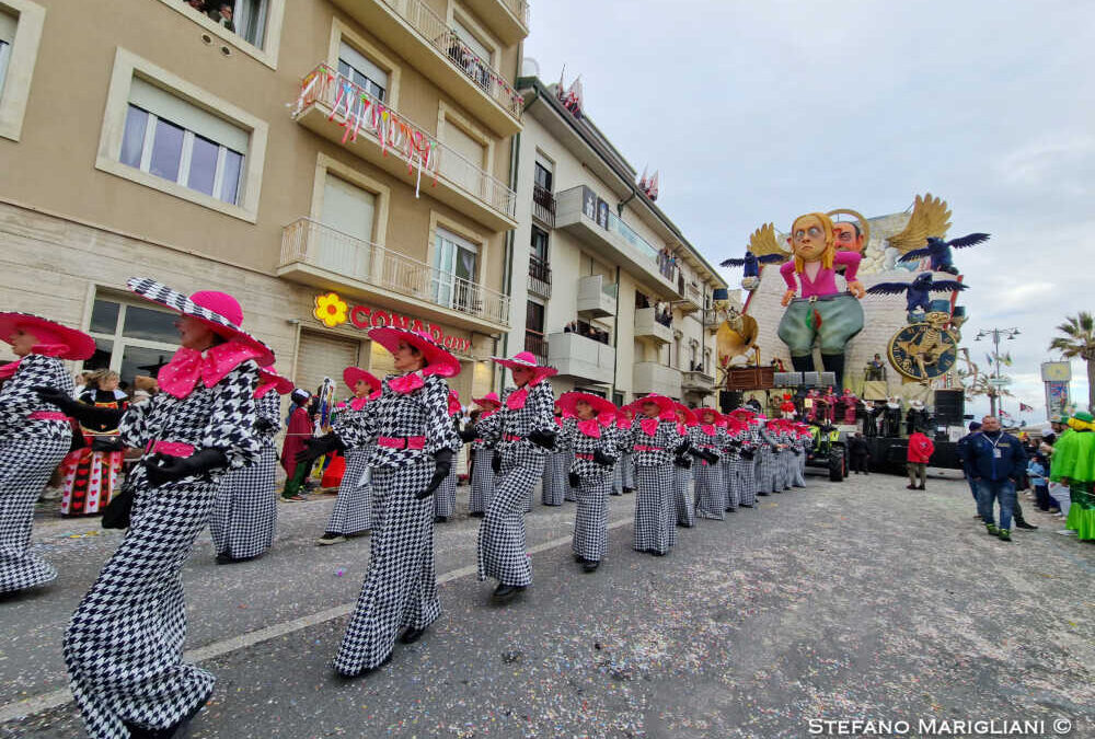 Carnevale di Viareggio 2025: Luca Cristofori, stilista e body designer made in Cna, presente alla kermesse