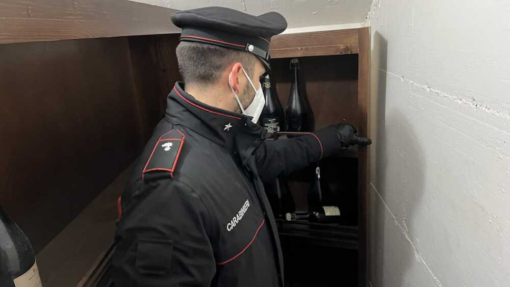 NINV - L'area confiscata dai Carabinieri perquisizione passaggio segreto