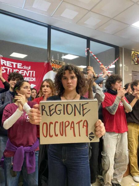 REGIONE OCCUPATA rete studenti medi (3)