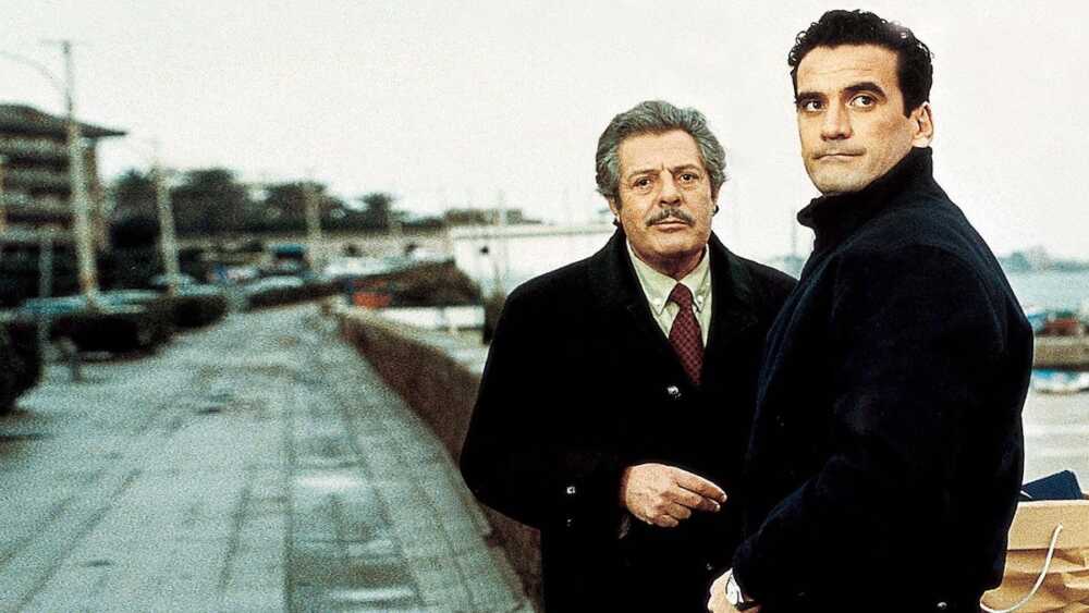 che ora è film che ora è film mastroianni e troisi