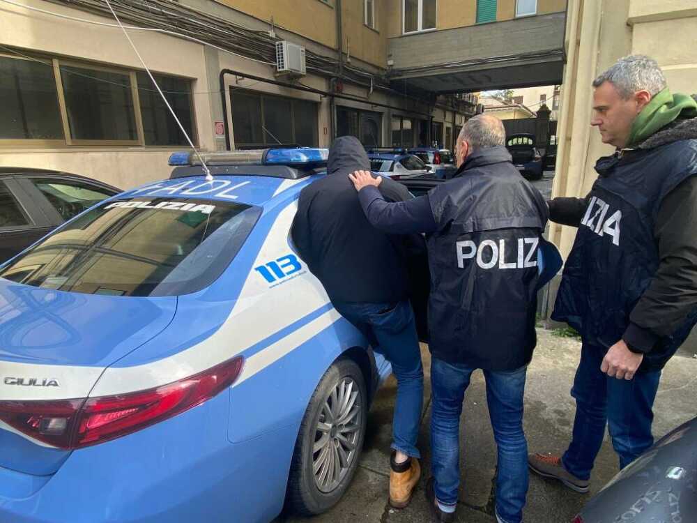 arresto polizia arresto polizia