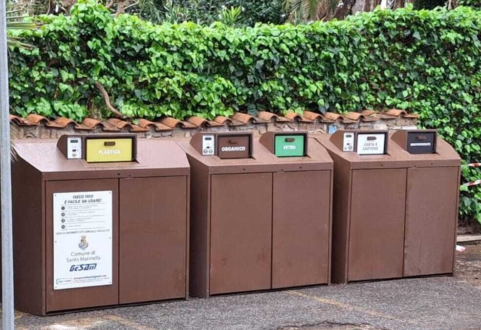 Consegnati e posizionati i primi due nuovi cassonetti per la differenziata di Santa Marinella