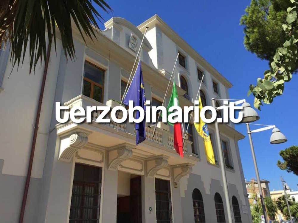 pincio civitavecchia bandiere mezz'asta 2