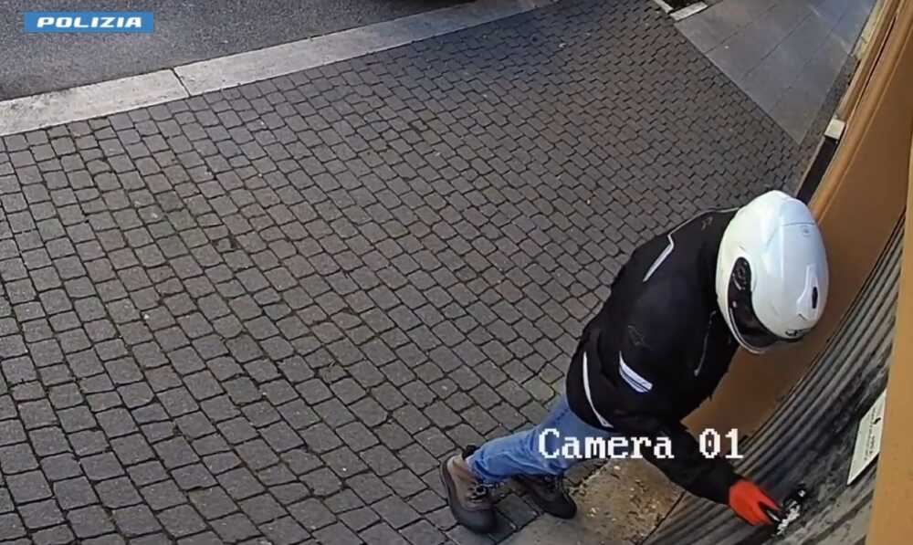 polizia stuccoman