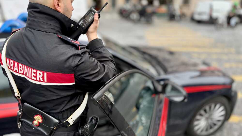 CASILINA - Controlli antidroga dei Carabinieri in pattuglia (2)