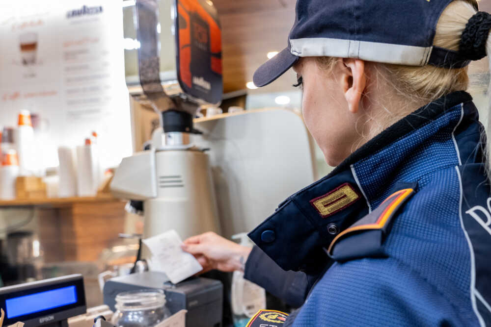 Controlli bar Polizia locale municipale roma capitale