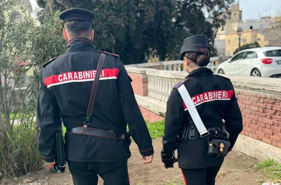 Controlli dei Carabinieri a Ostia e Fiumicino parco leonardo