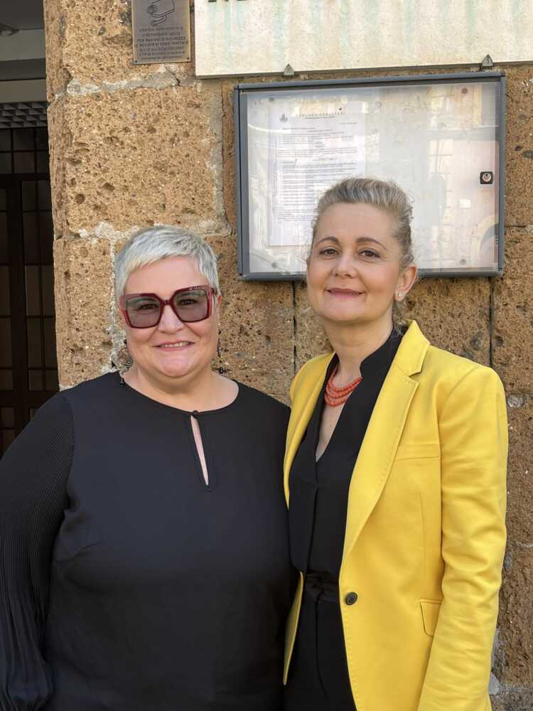 Elena Gubetti e Ass. Mano Latina