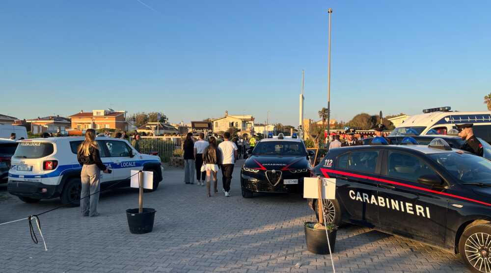OSTIA - Controlli anti-movida dei Carabinieri a Fregene (5)