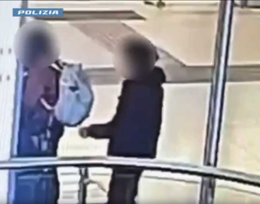 ladro polizia algerino termini