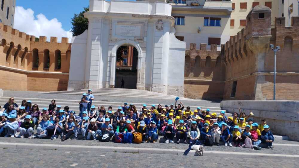 Gemellaggio tra scuole con i bimbi di Via XVI Settembre – Cialdi e di Foligno scoprono Civitavecchia