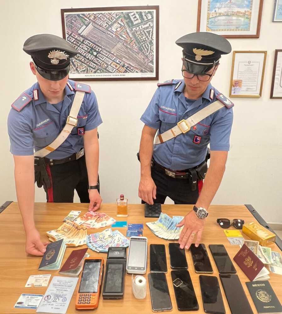 CENTRO – La refurtiva recuperata dai Carabinieri (2) CENTRO - La refurtiva recuperata dai Carabinieri (2)
