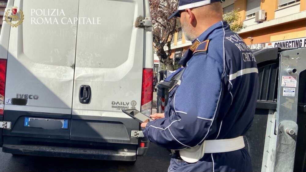 Controlli furgoni municipale roma capitale
