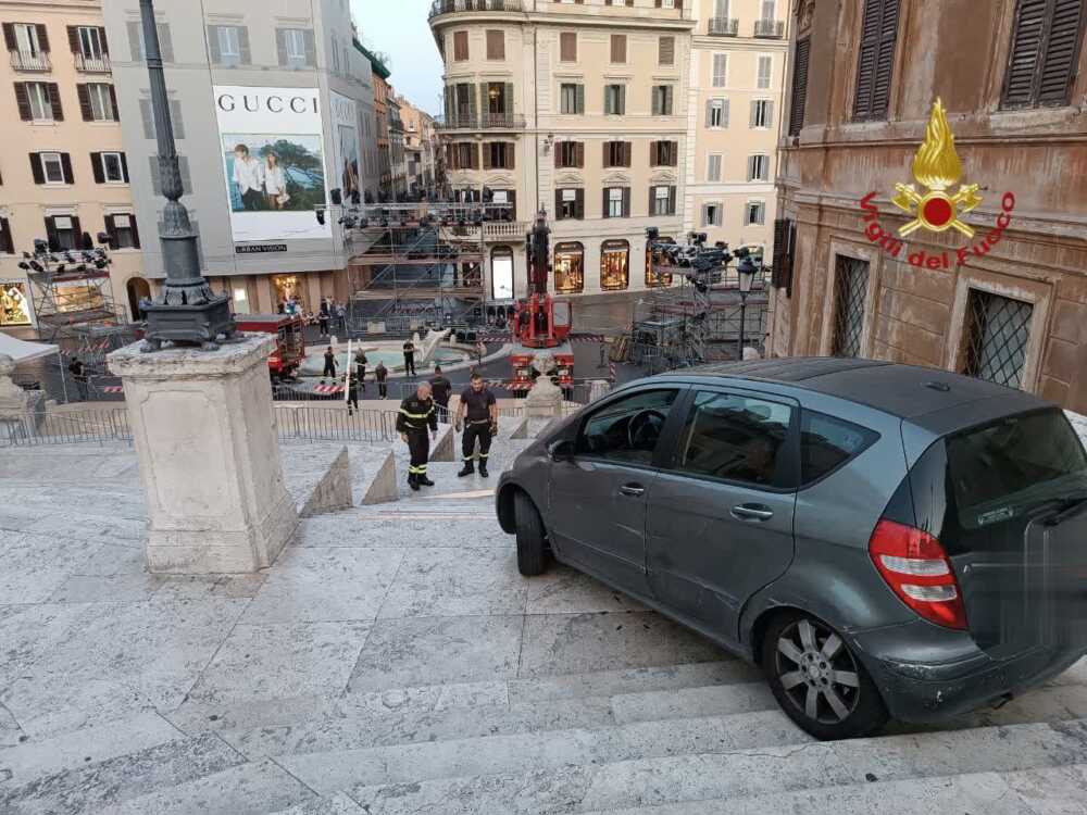 vvf vigili fuoco pompieri auto trinità monti