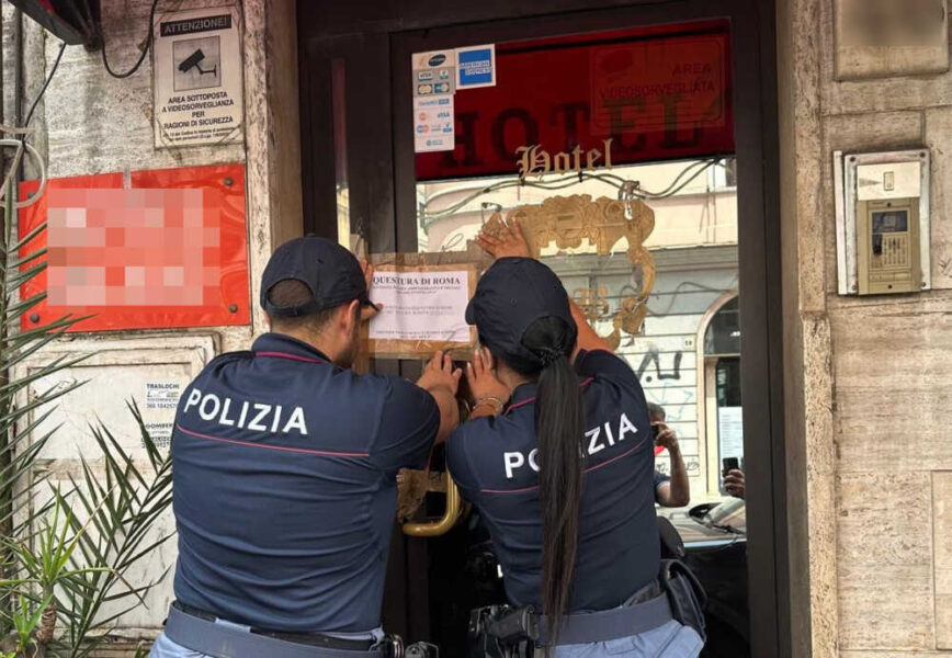 Polizia sigilli albergo hotel