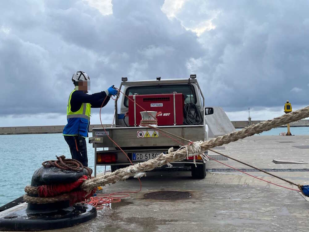 ormeggiatori civitavecchia bitta cima