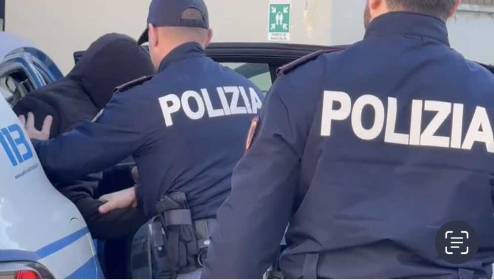 polaria polizia pista aeroporto