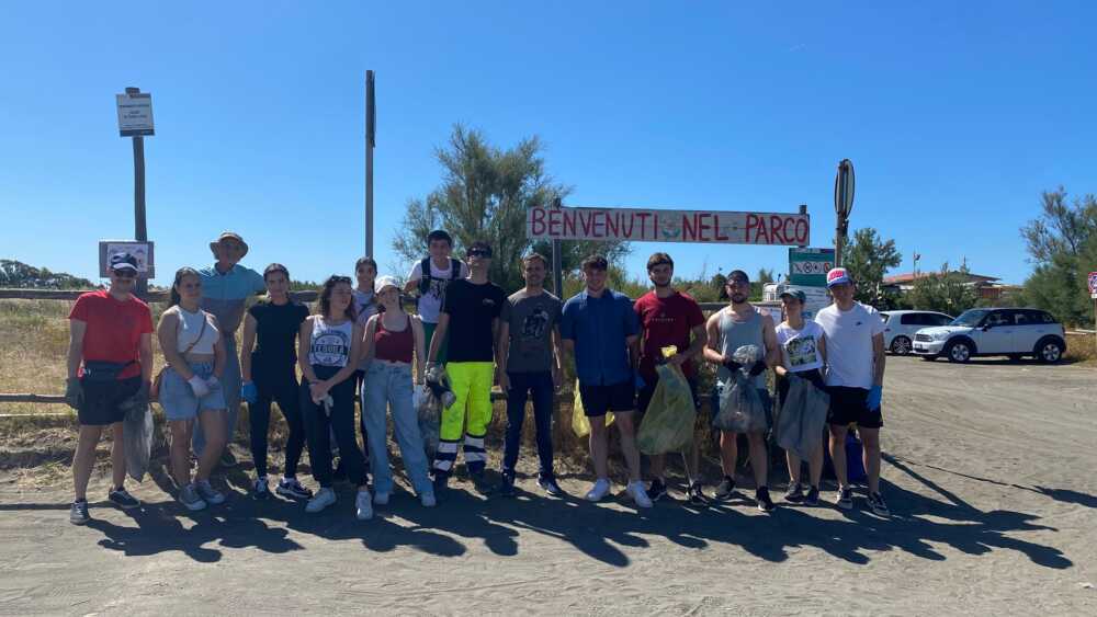 pulizia spiaggia consiglio giovani cerveteri pulizia spiaggia consiglio giovani cerveteri