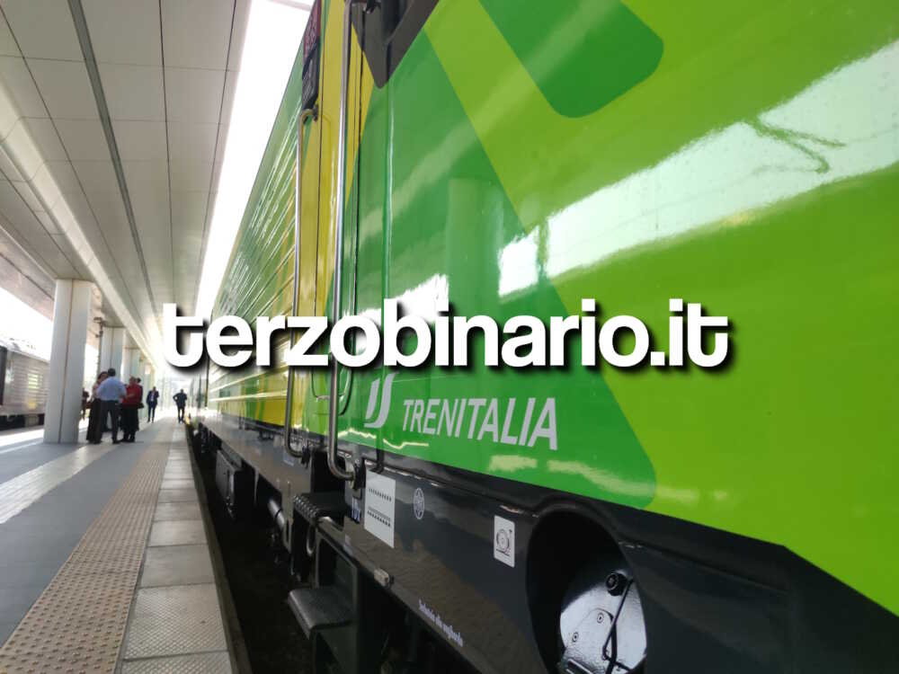 treno livrea verde civitavecchia fl5 1