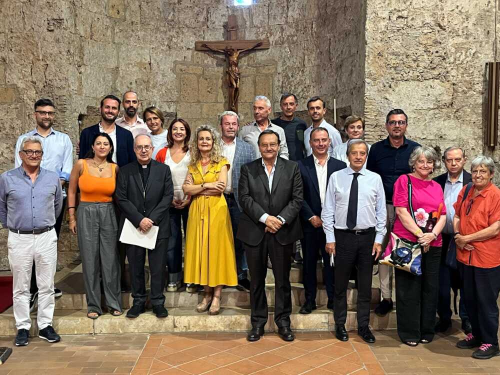 Incontro Amministratori locali e Vescovo