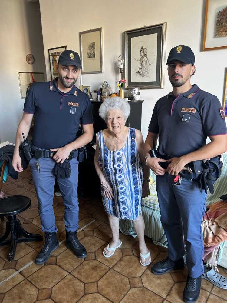 anziana polizia