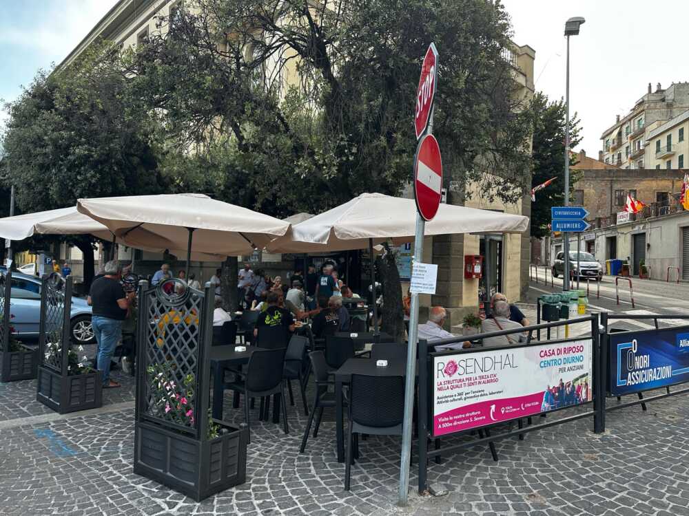 bar2 bar tabacchi piaza Vittorio Veneto Tolfa