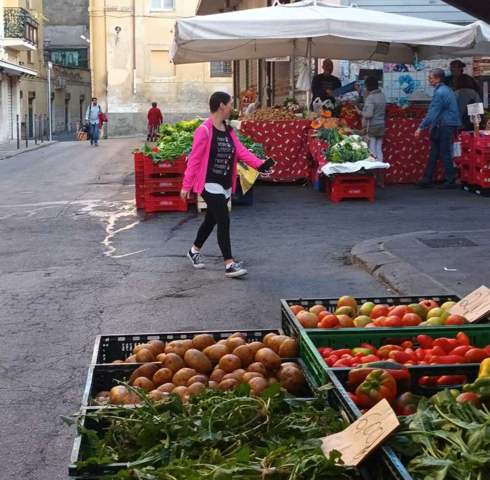 mercato frutta civitavecchia